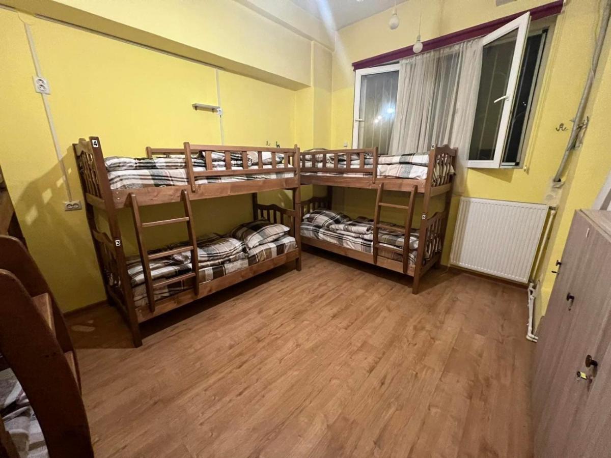 Tbili C Hostel Tiflis Dış mekan fotoğraf