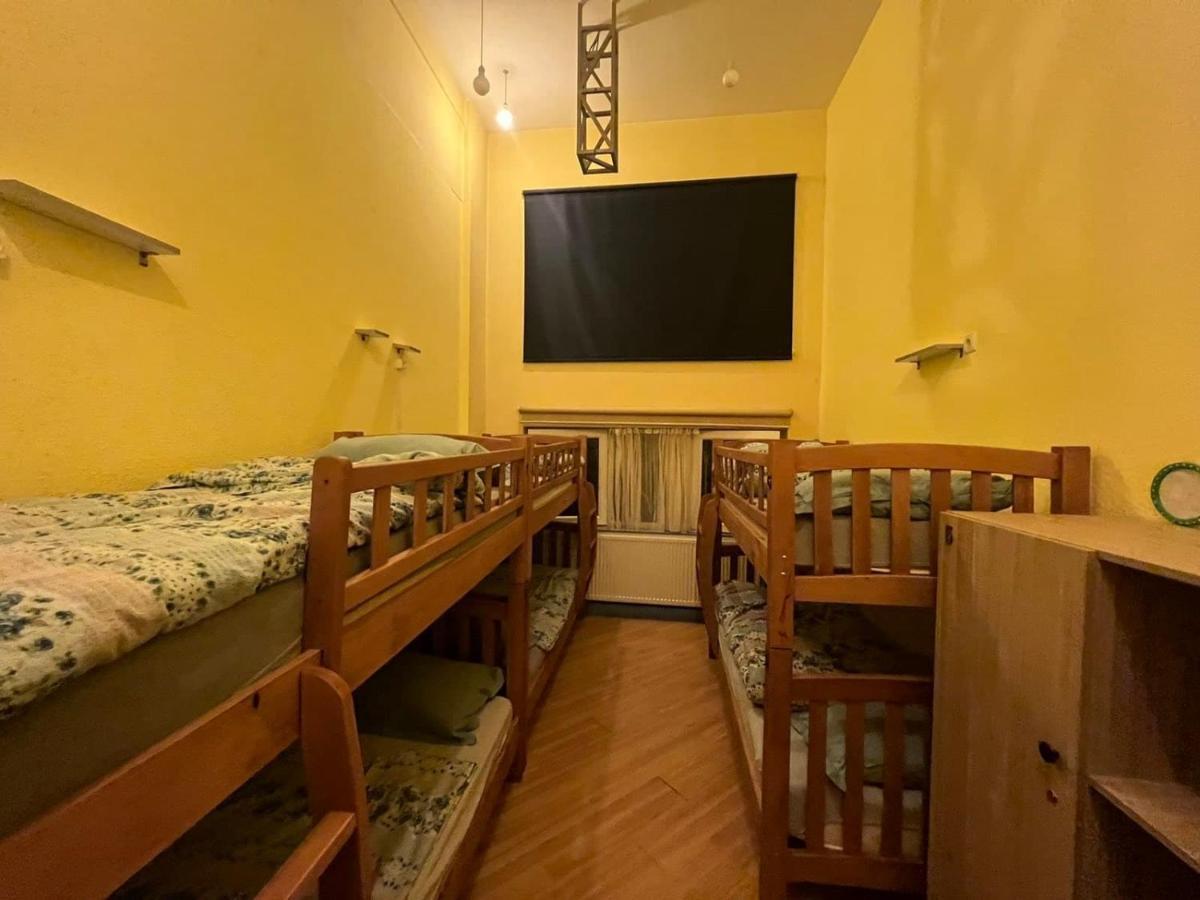 Tbili C Hostel Tiflis Dış mekan fotoğraf