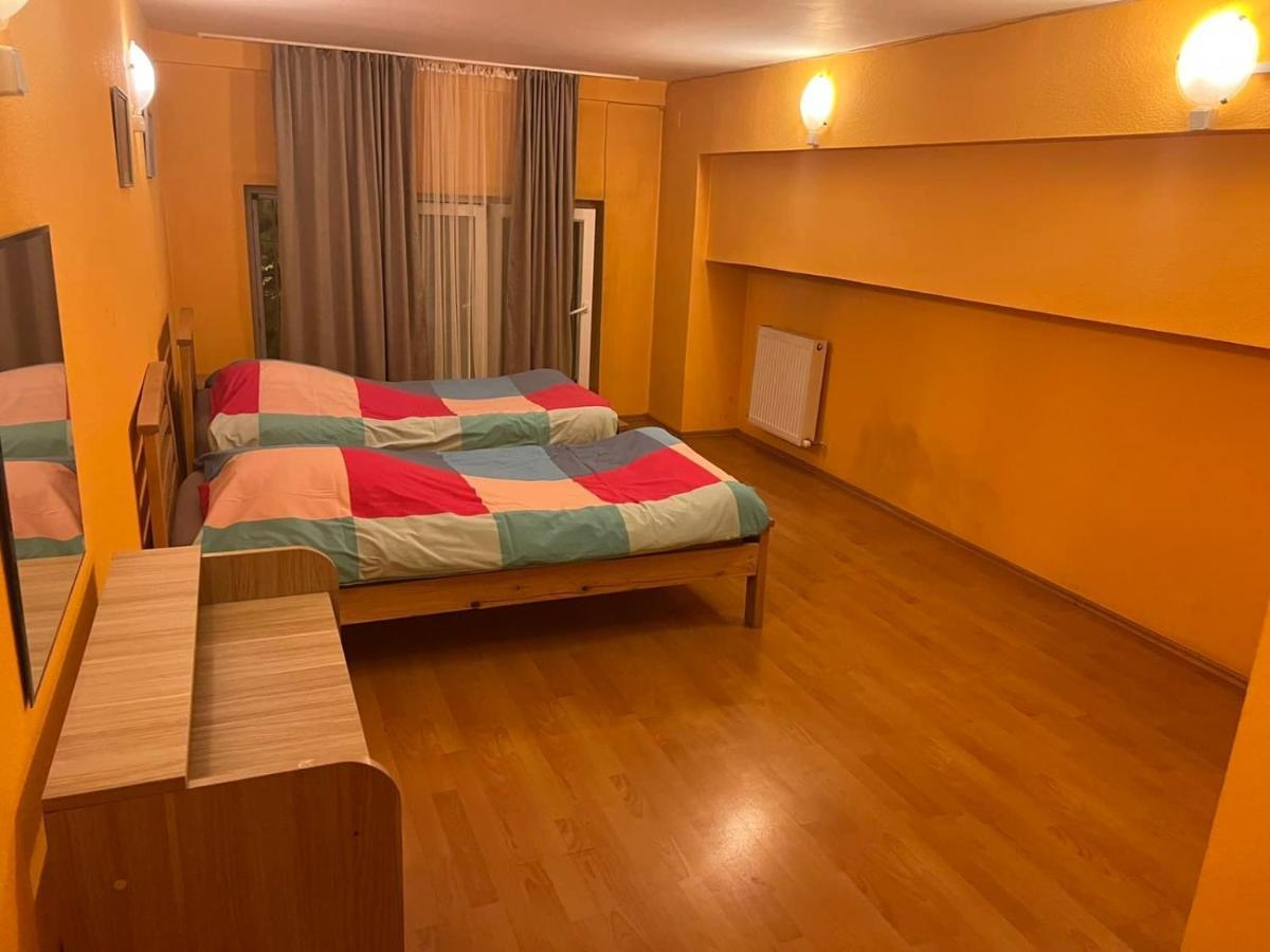 Tbili C Hostel Tiflis Dış mekan fotoğraf