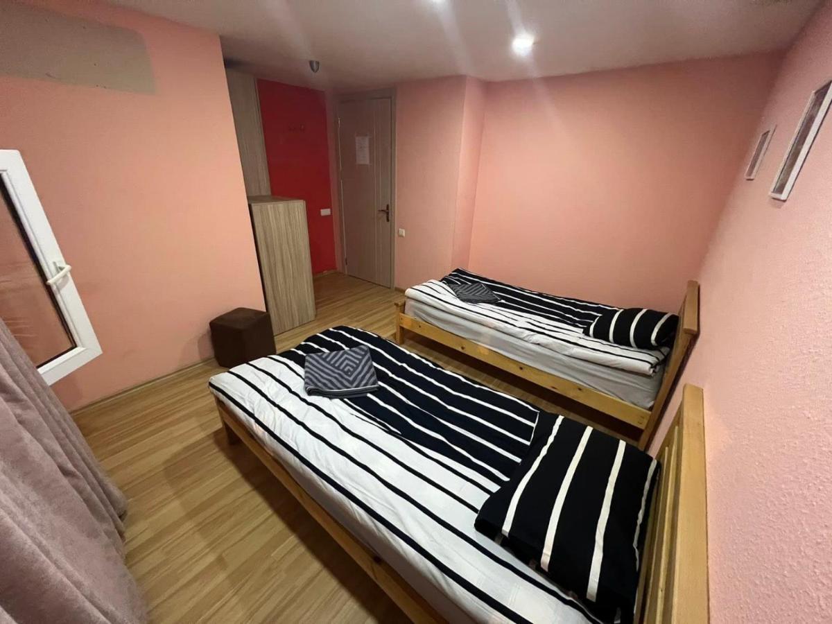 Tbili C Hostel Tiflis Dış mekan fotoğraf