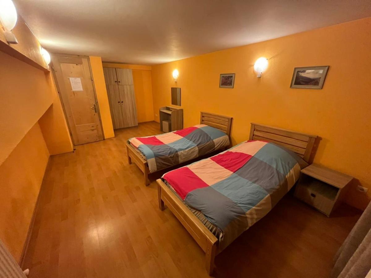 Tbili C Hostel Tiflis Dış mekan fotoğraf