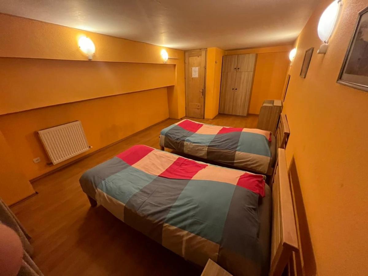 Tbili C Hostel Tiflis Dış mekan fotoğraf